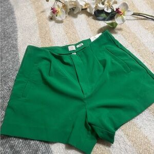 A New Day Vibrant Green Women's Bermudas